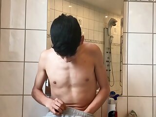 Leon is a boy from Germany born 2003. His Snapchat is: collan5703 Telegram: