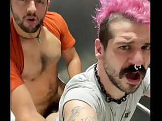 He fucked me bareback In the Public Toilet