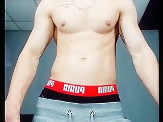 Smoking teen muscle