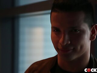 Alexander King Fucks Frankie V